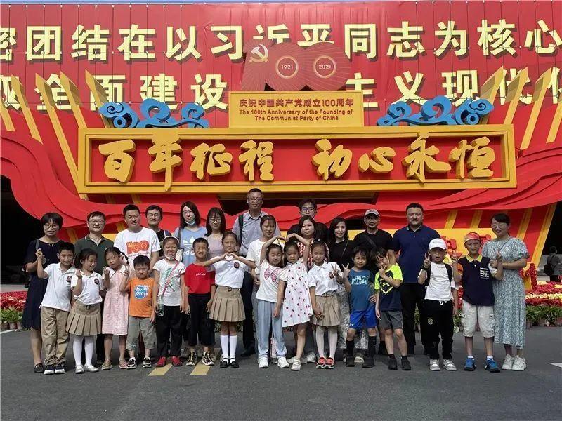 停车位免费开放也是一份“春节大礼包”